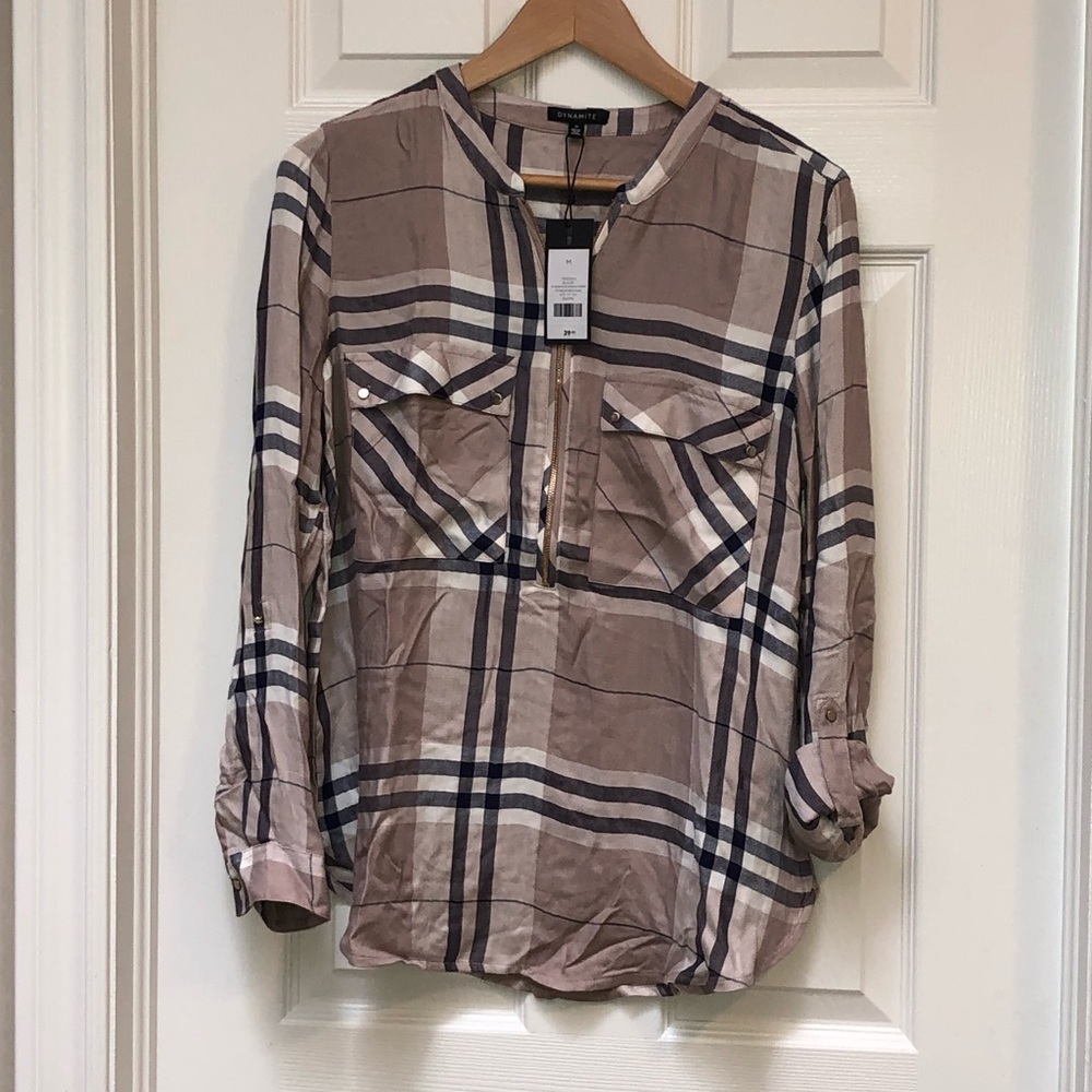 Bnwt dynamite top